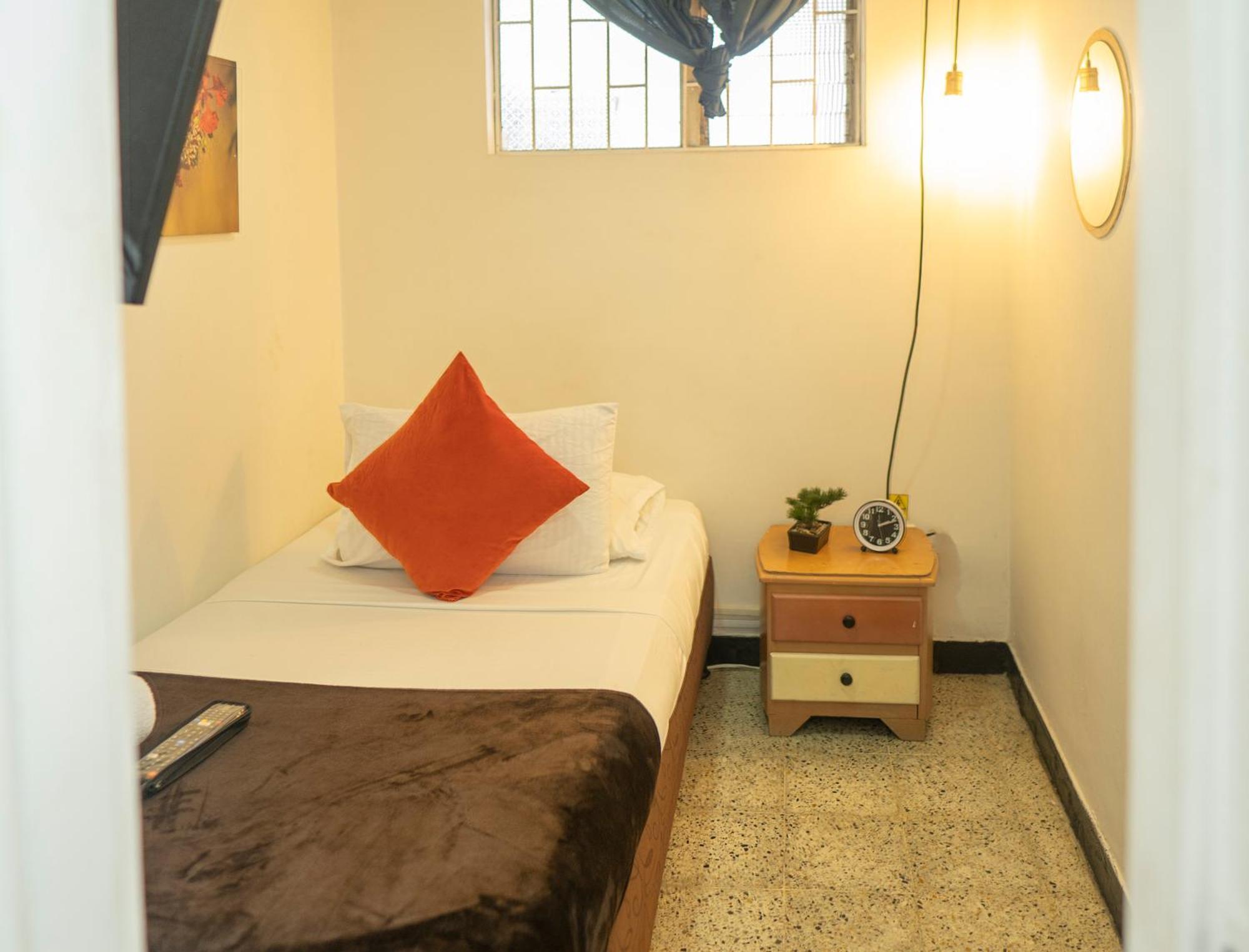 Africa House-Casa Hotel Laureles-La70 Μεντεγίν Εξωτερικό φωτογραφία