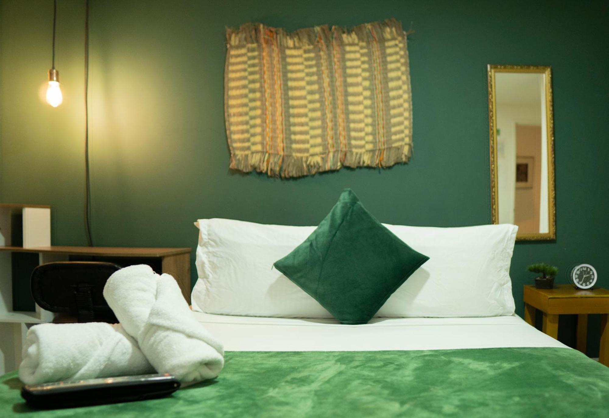 Africa House-Casa Hotel Laureles-La70 Μεντεγίν Εξωτερικό φωτογραφία