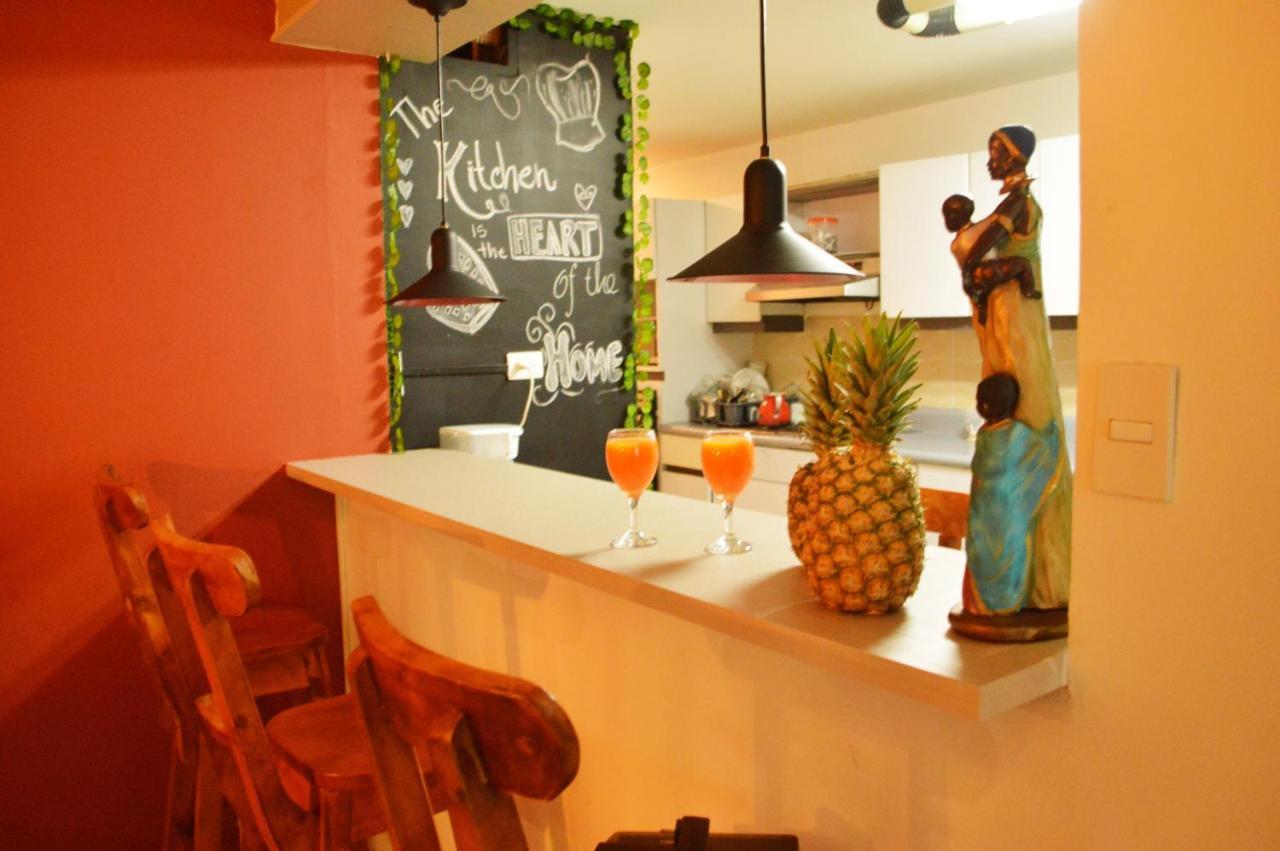 Africa House-Casa Hotel Laureles-La70 Μεντεγίν Εξωτερικό φωτογραφία
