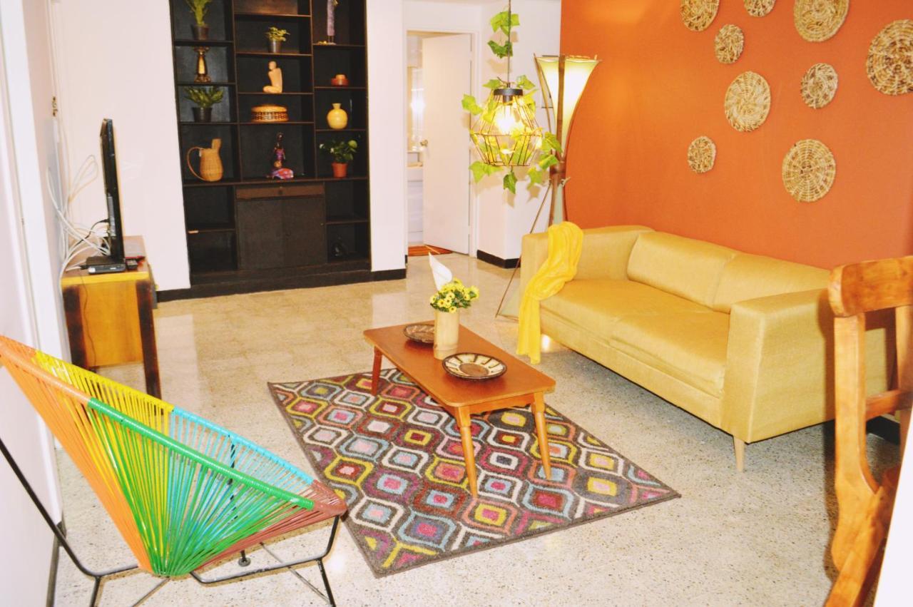 Africa House-Casa Hotel Laureles-La70 Μεντεγίν Εξωτερικό φωτογραφία